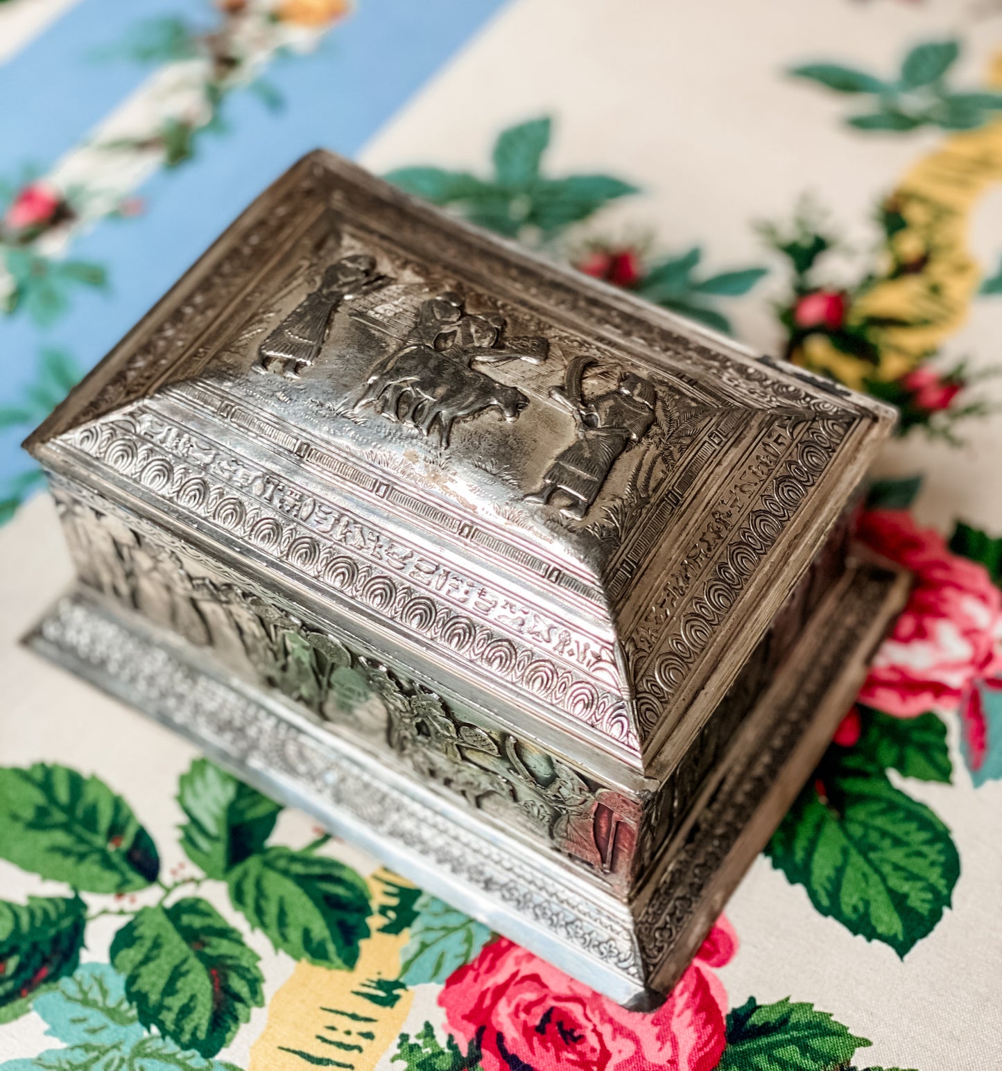 Antique Egyptian Revival Silverplate Hinged Box – Barbour Silverplate Co.