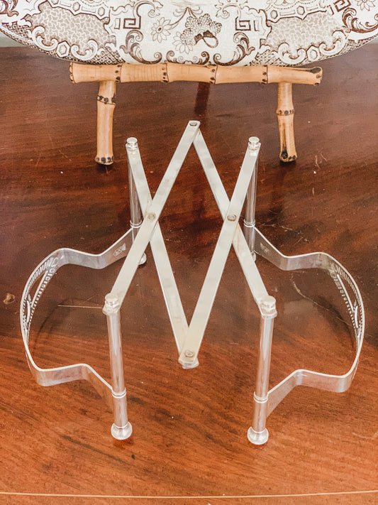 Useful Expandable Trivet by William Adams