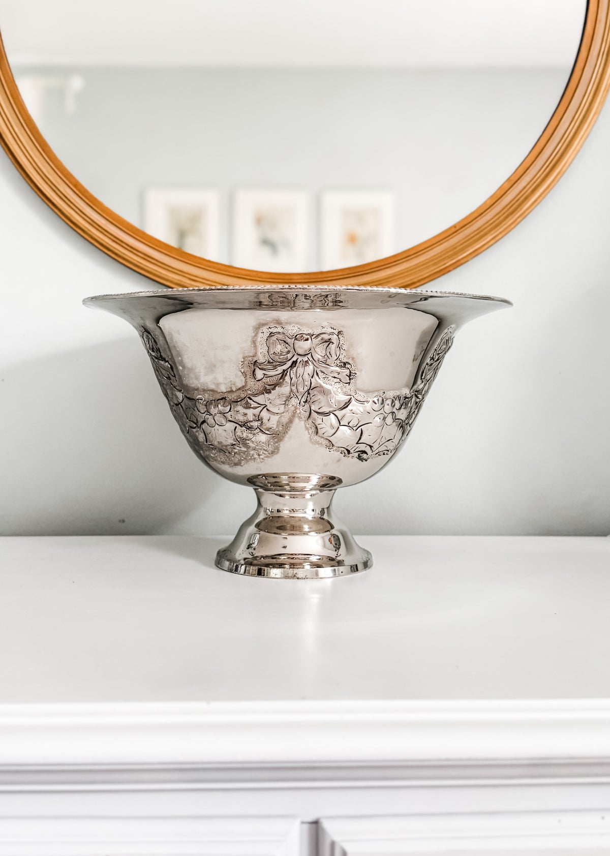 Large Holly & Berry Pedestal Bowl