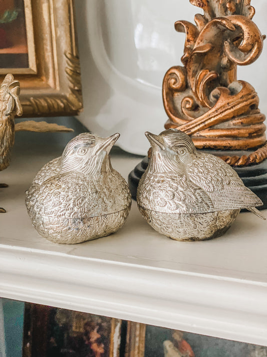 Darling set of  salt and pepper bird shakers