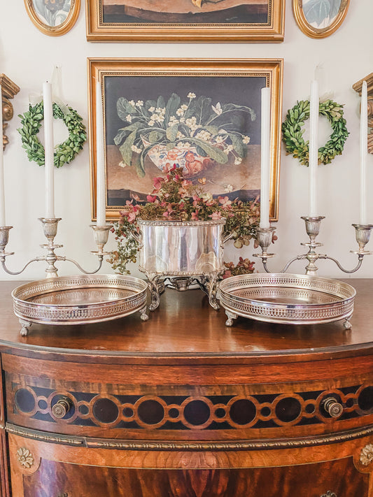 Round Gallery Tray on Claw and Ball Feet