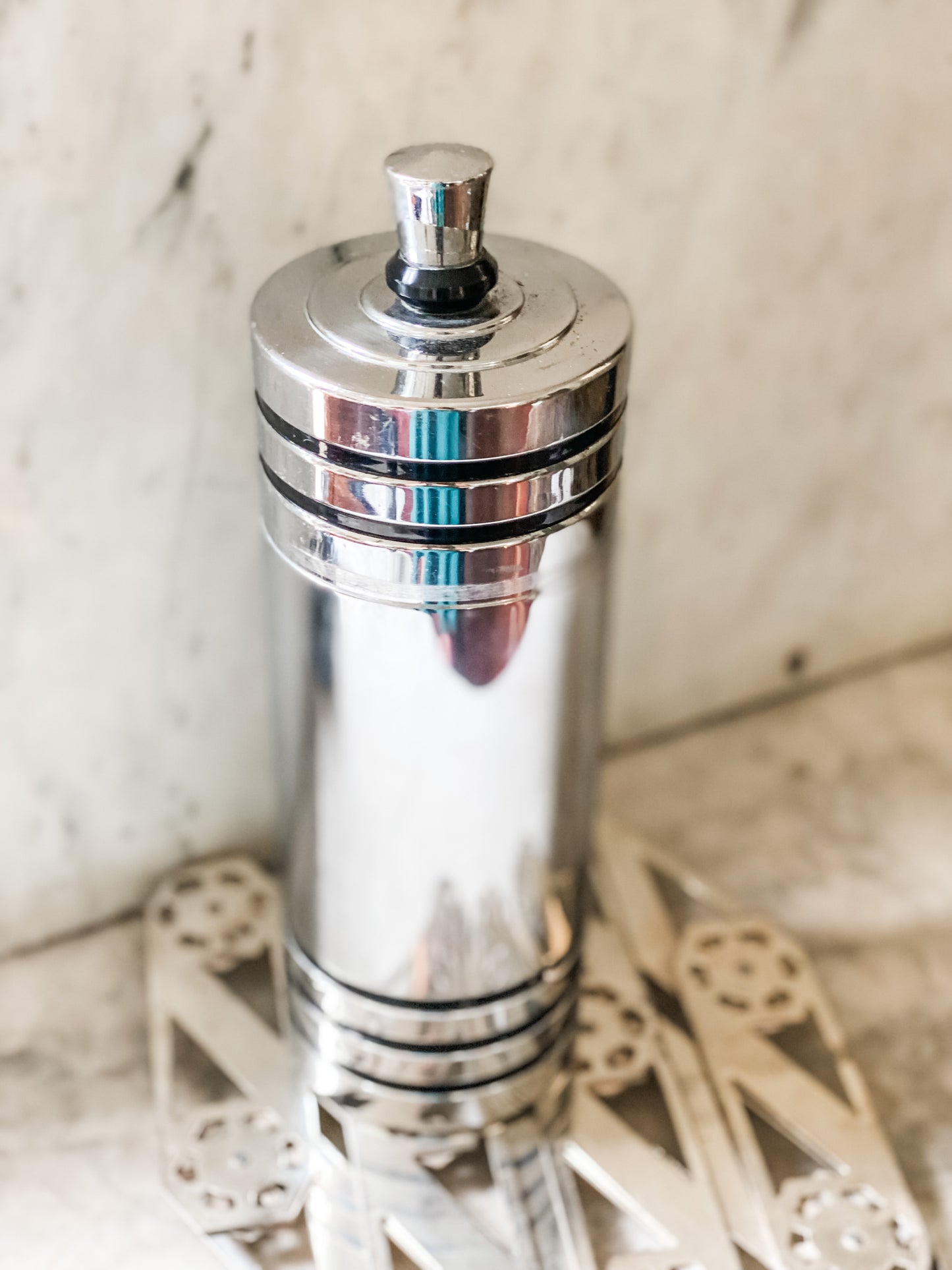 Great Gasby Style Cocktail Shaker