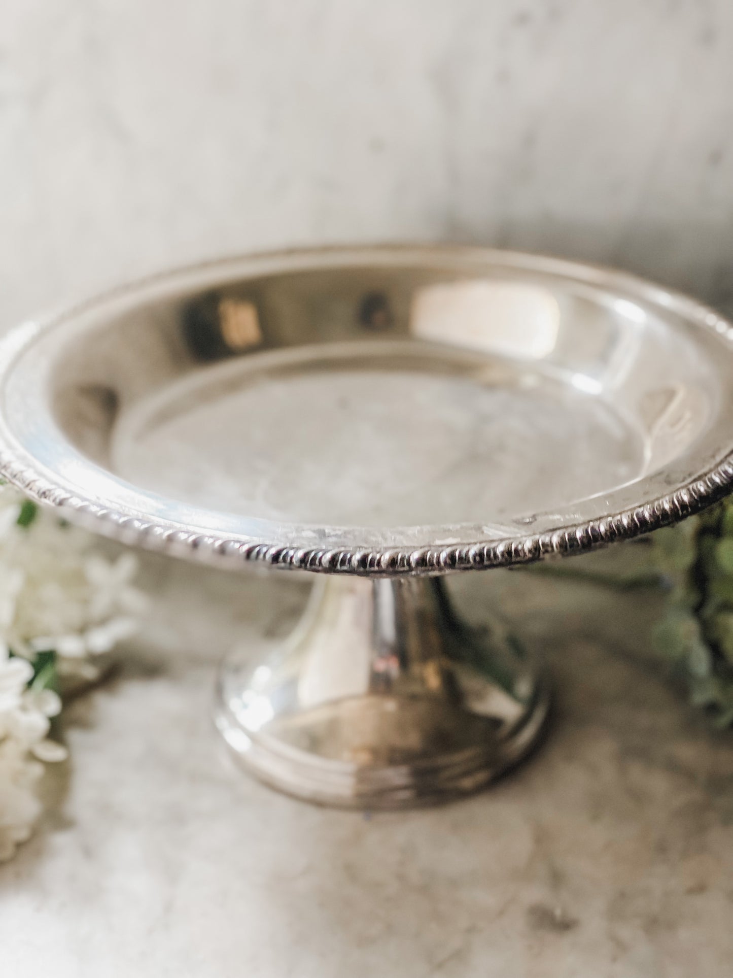 Very Sweet Pedestal Tray